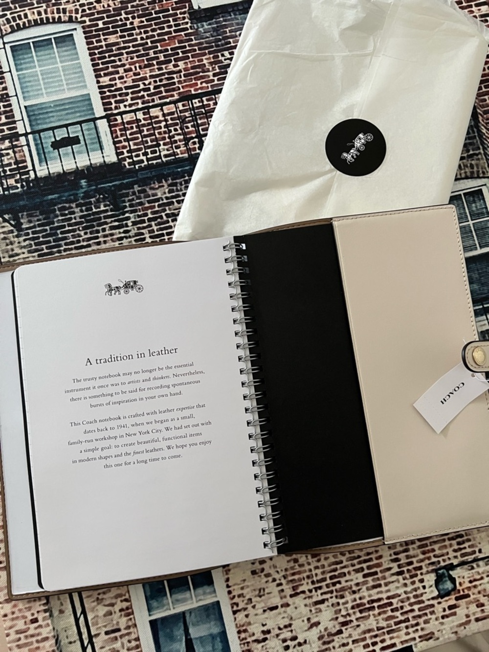 Coach White Signature Leather NOTEBOOK with Gold Snap NWT - Picture 2 of 3